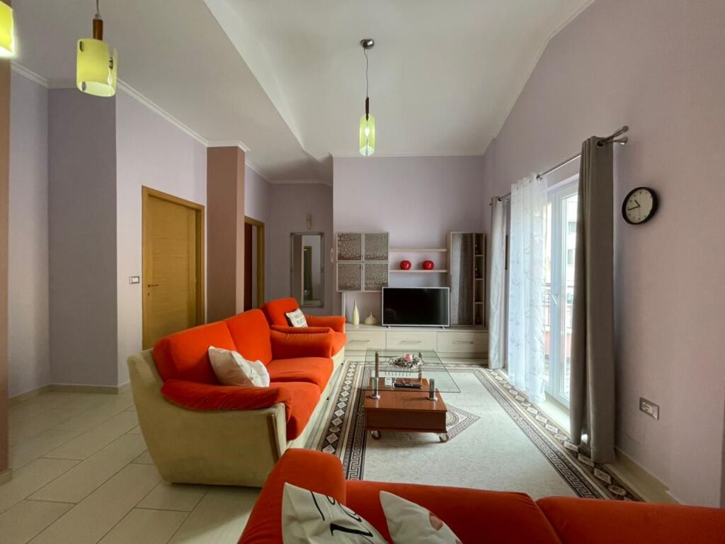 Apartament 3+1+Parking per qira tek Kristal Center.