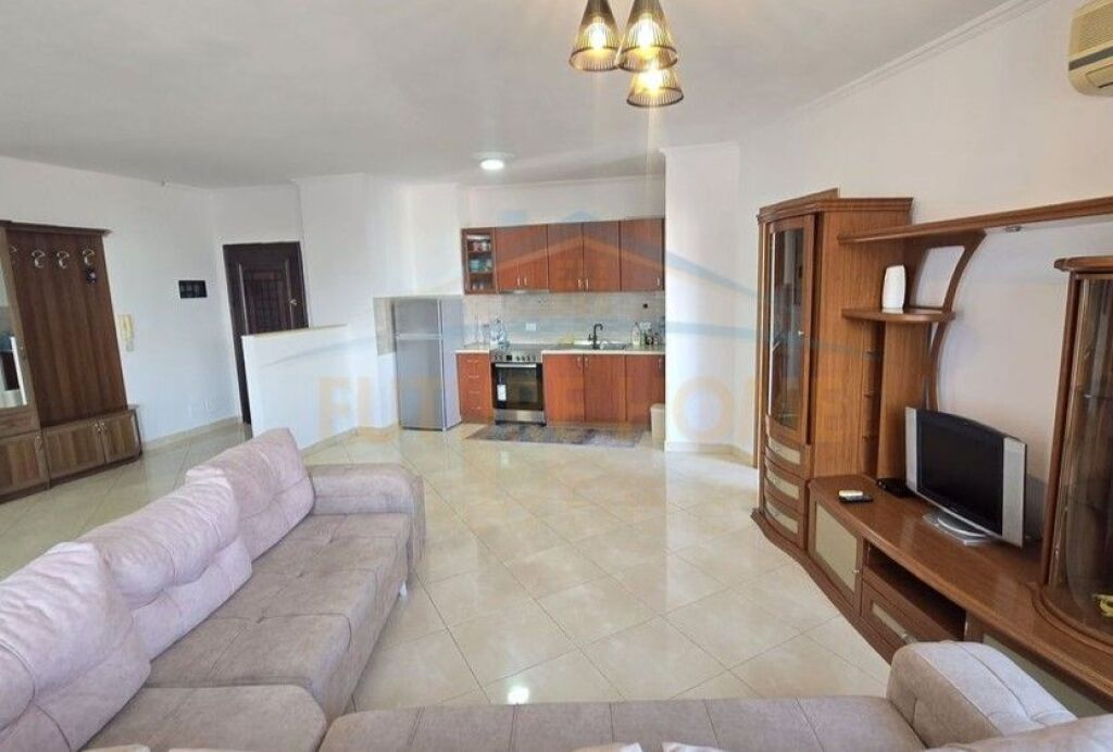 Rent, Apartment 2+1, Barricades Street