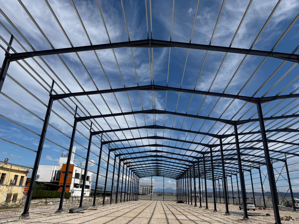 WAREHOUSE FOR RENT NEAR THE METER ON THE HIGHWAY, DURRES