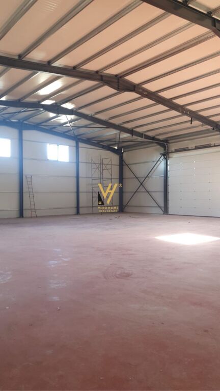 JEPET AMBIENT INDUSTRIAL 460 M2 ME QERA NE PEZE-HELMAS 5.500 EURO
