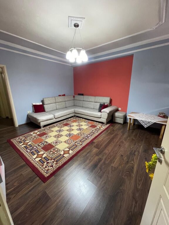 Qera apartament 2+1+2 , Unaza e re Vila l