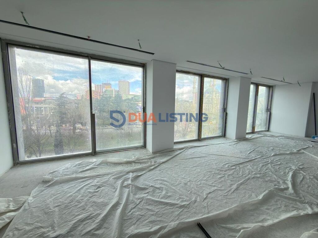 JEPET ME QIRA – KAT EKSKLUZIV PËR FLAGSHIP / ZYRA ELITARE 📍 Downtown Residence, Tiranë