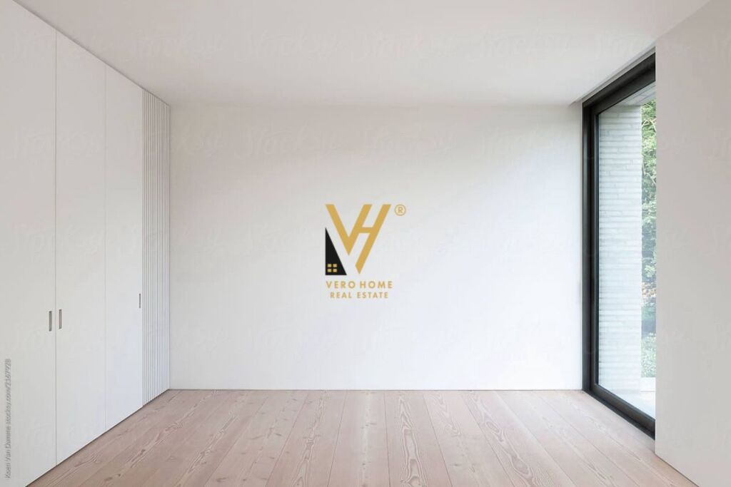 BUSINESS PREMISES FOR SALE 60 M2 AT MUHAMET GJOLLESHA 260,000 EURO