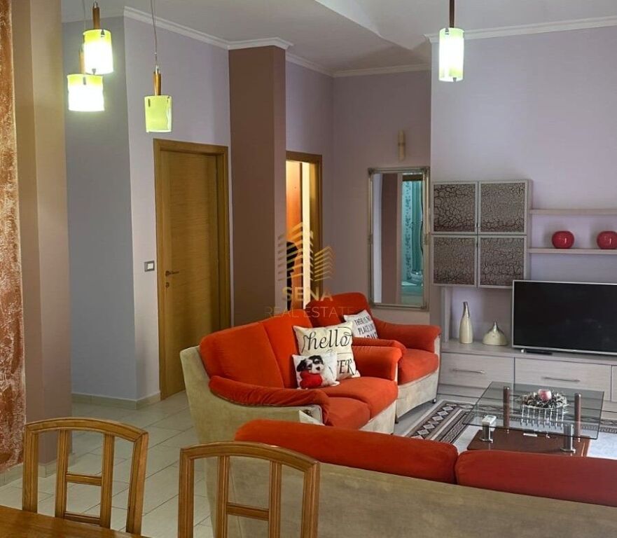 Rent, Apartment 3+1+blk+Parking Spot, Commune of Paris, 80,000 Lek/month