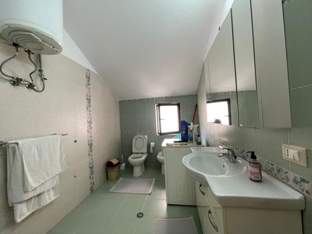 Apartament 3+1+Parking per qira tek Kristal Center.