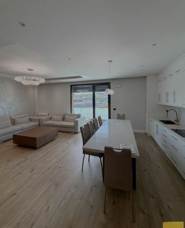 In vendita, Appartamento 3+1+2+2 Posti Auto, Sofia Hill Residence, TEG, Tirana.