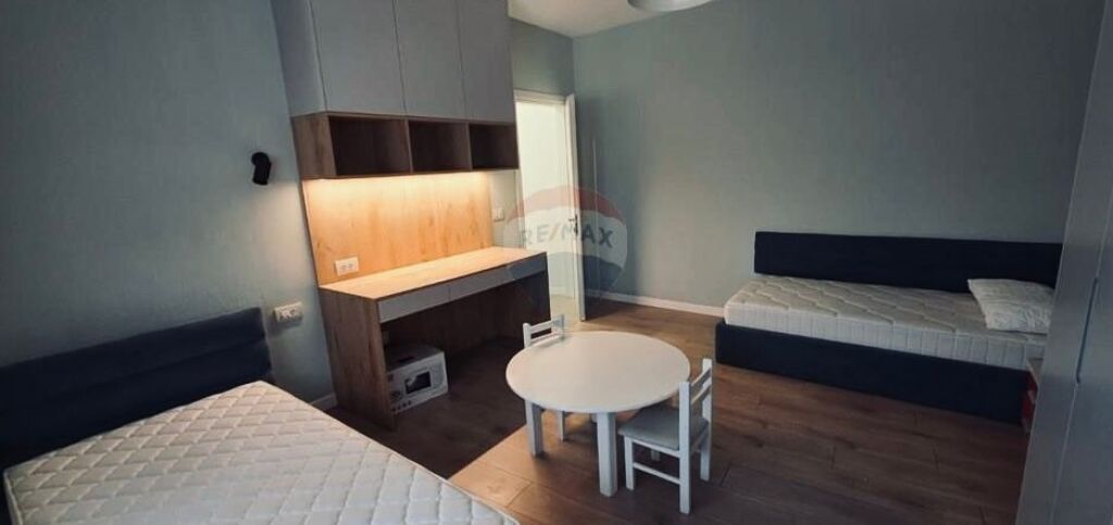 📍🏠Apartament 2+1 Stacioni i Trenit