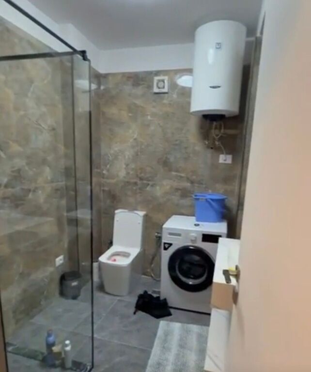 Appartamento 2+1 in affitto in Via Elbasanit!