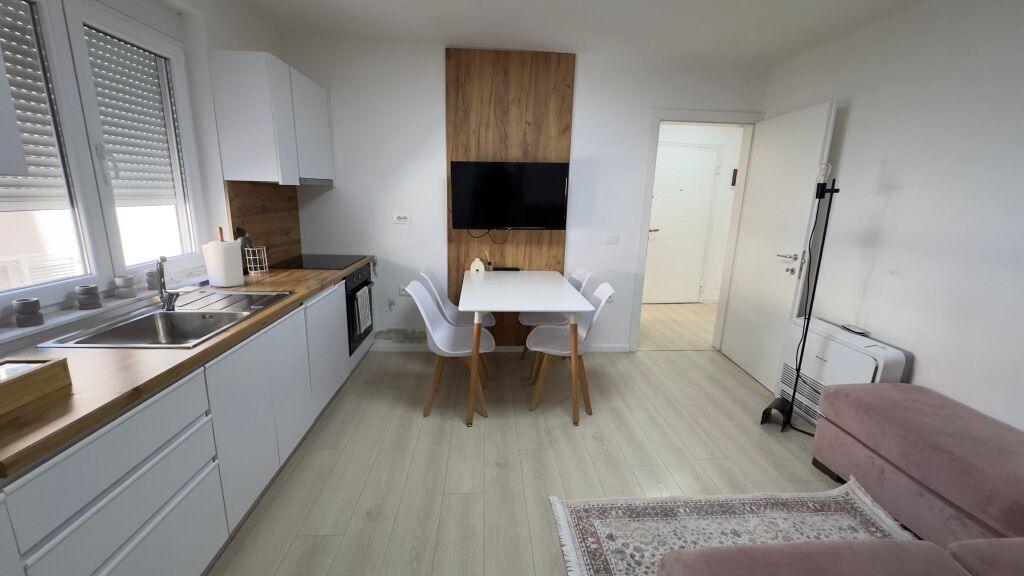 Apartment 3+1 for sale at Mine Peza!