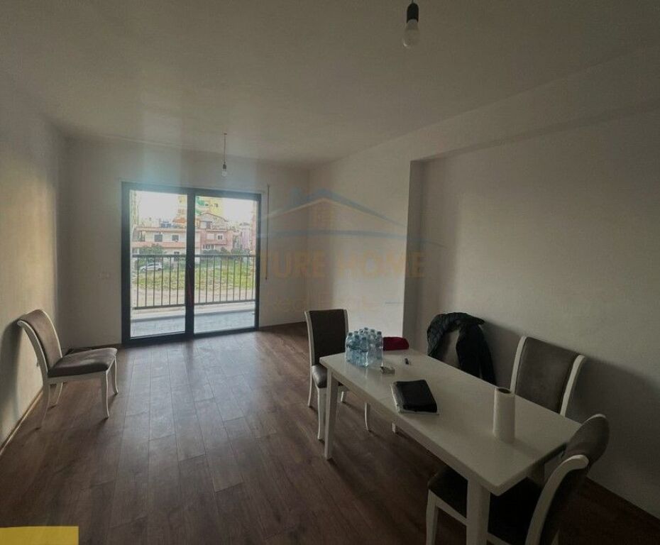For sale, Apartment 2+1+2+Parking Space, Bulevardi Ri, Tirana