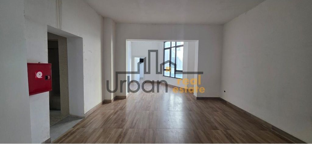 Business Premises for Rent at Mine Peza/Donika Center