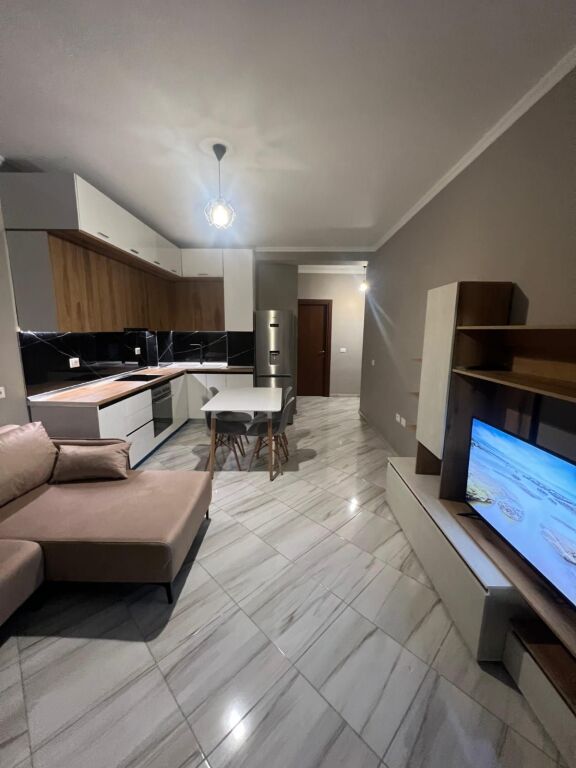 Jepet me qera apartament 2+1 prane Universitetit Bujqesor Kamez