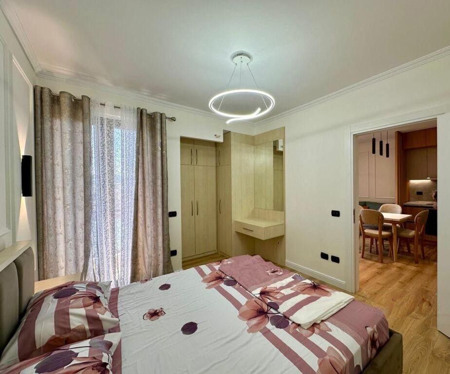 🏡 Apartament 1+1 me qira në qendër – Rruga e Kavajës