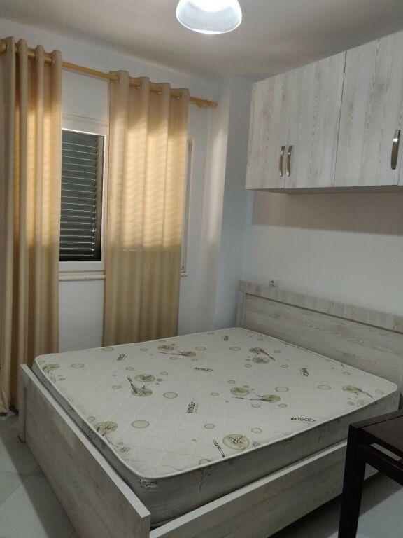 Jepet Apartament me qera