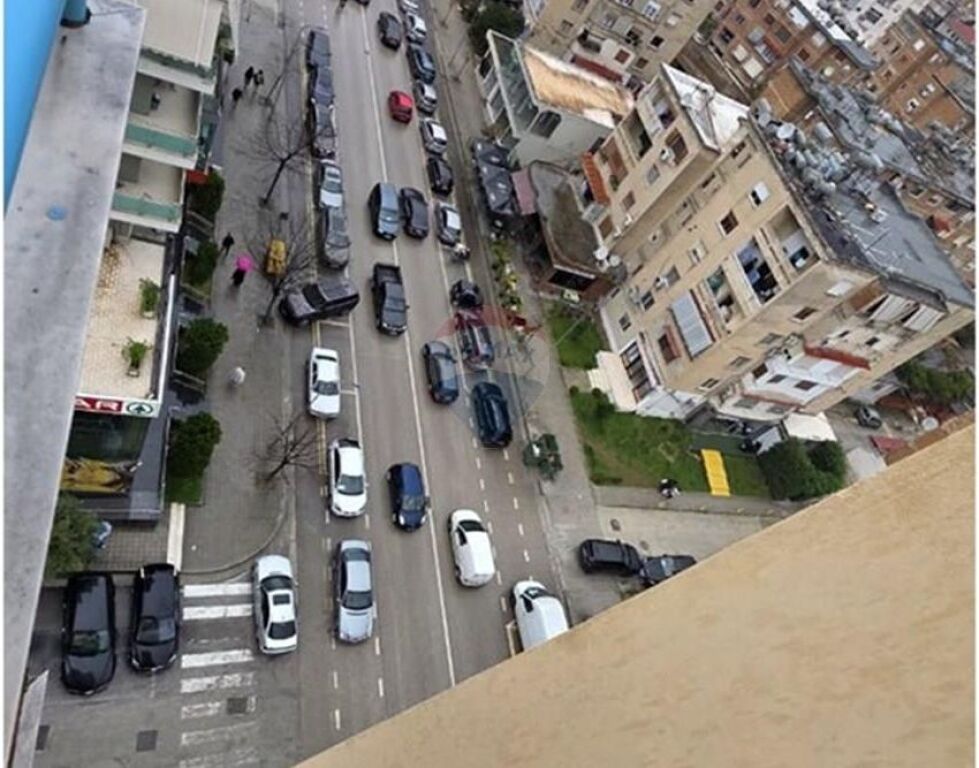 Apartament 1+1 në shitje ne Bulevard