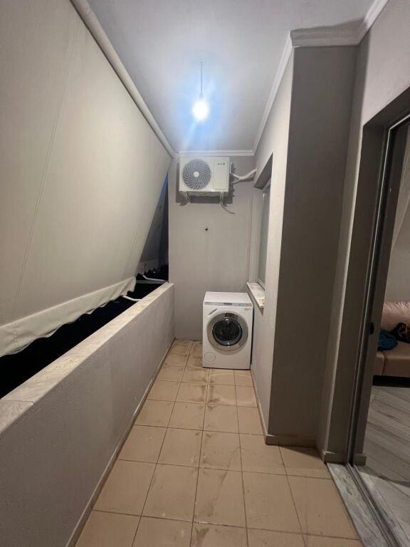 Jepet me qera apartament 2+1 prane Universitetit Bujqesor Kamez