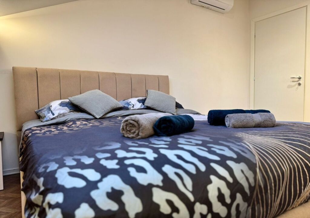 Apartament me Qira në Komuna e Parisit - 600 EUR