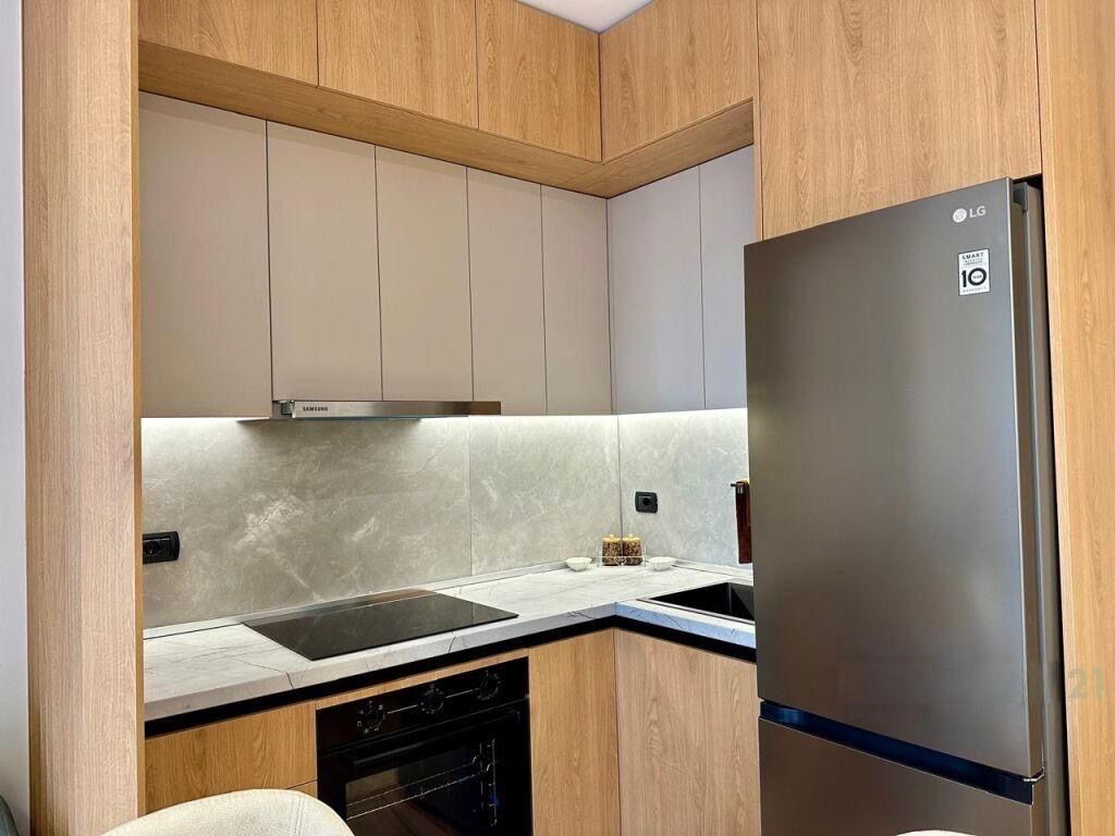 APARTAMENT 1+1 ME QERA NE QENDER