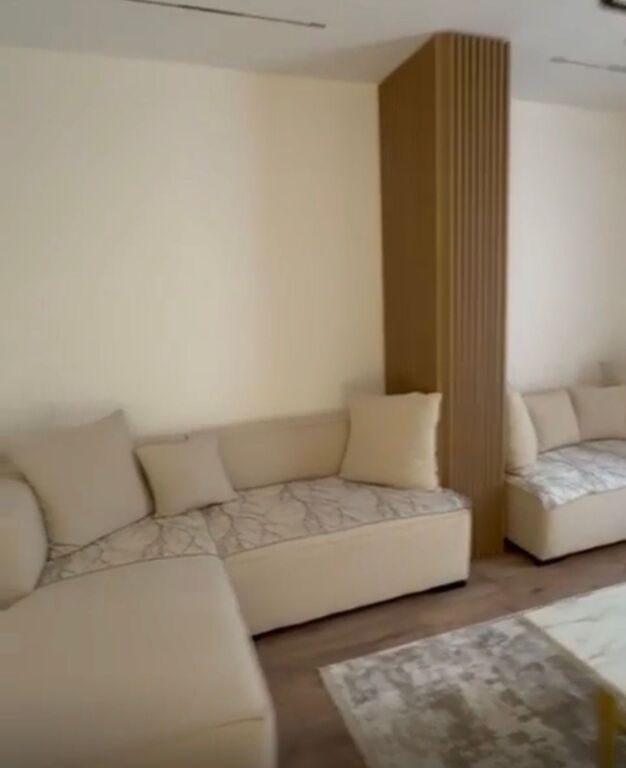 Appartamento 2+1 in affitto in Via Elbasanit!