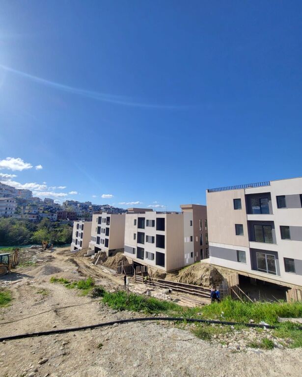 🏡 Shitet Apartament 2+1 në Fresk