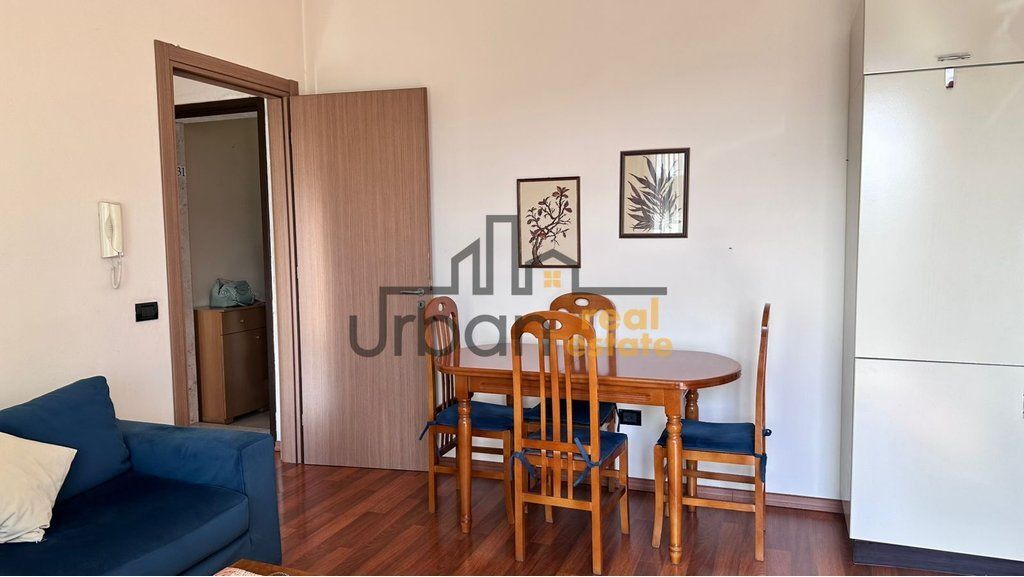 🏡 JEPET ME QERA APARTAMENT 1+1 – PAZARI I RI