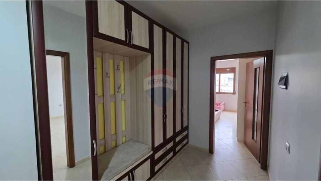 Apartament 1+1 në shitje ne Bulevard