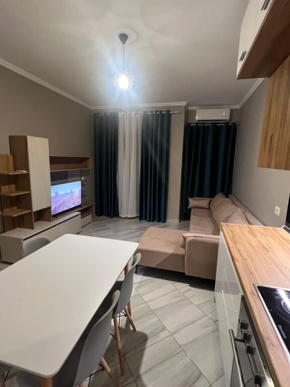 Jepet me qera apartament 2+1 prane Universitetit Bujqesor Kamez