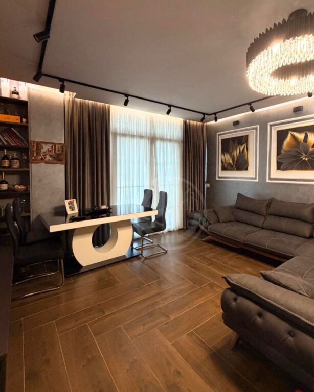 Apartament me qera