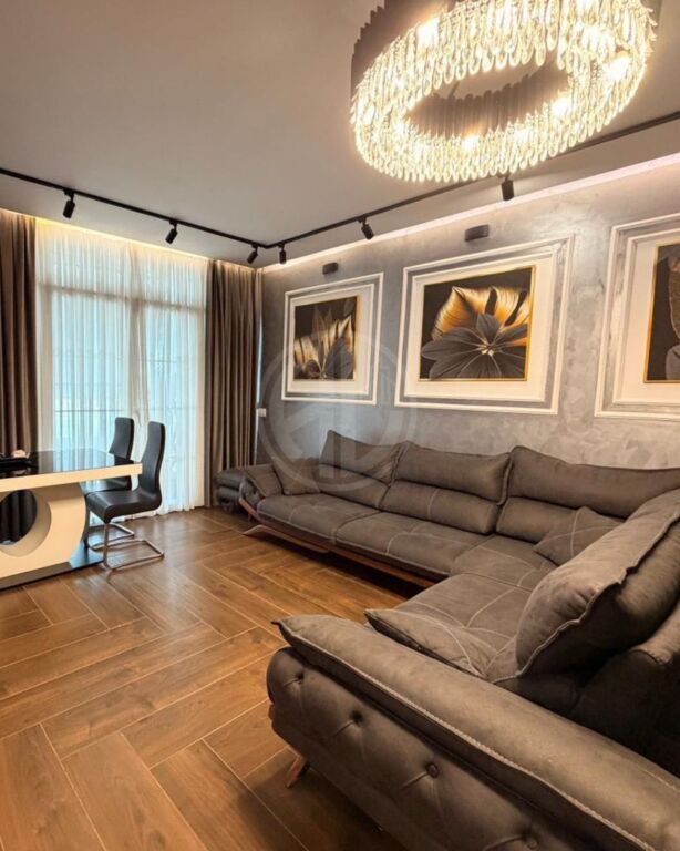 Apartament me qera