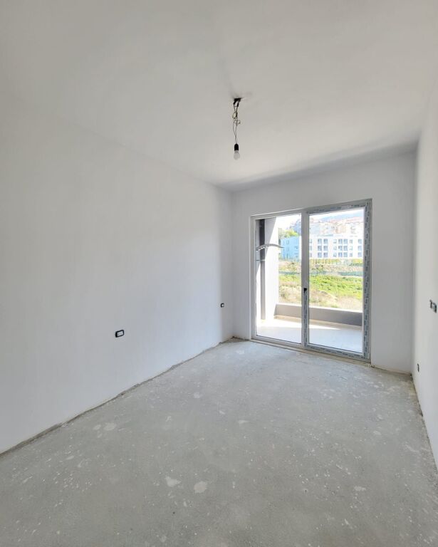 🏡 Shitet Apartament 2+1 në Fresk