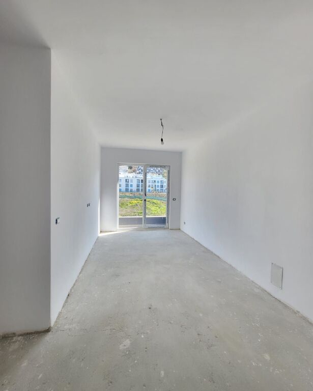 🏡 Shitet Apartament 2+1 në Fresk