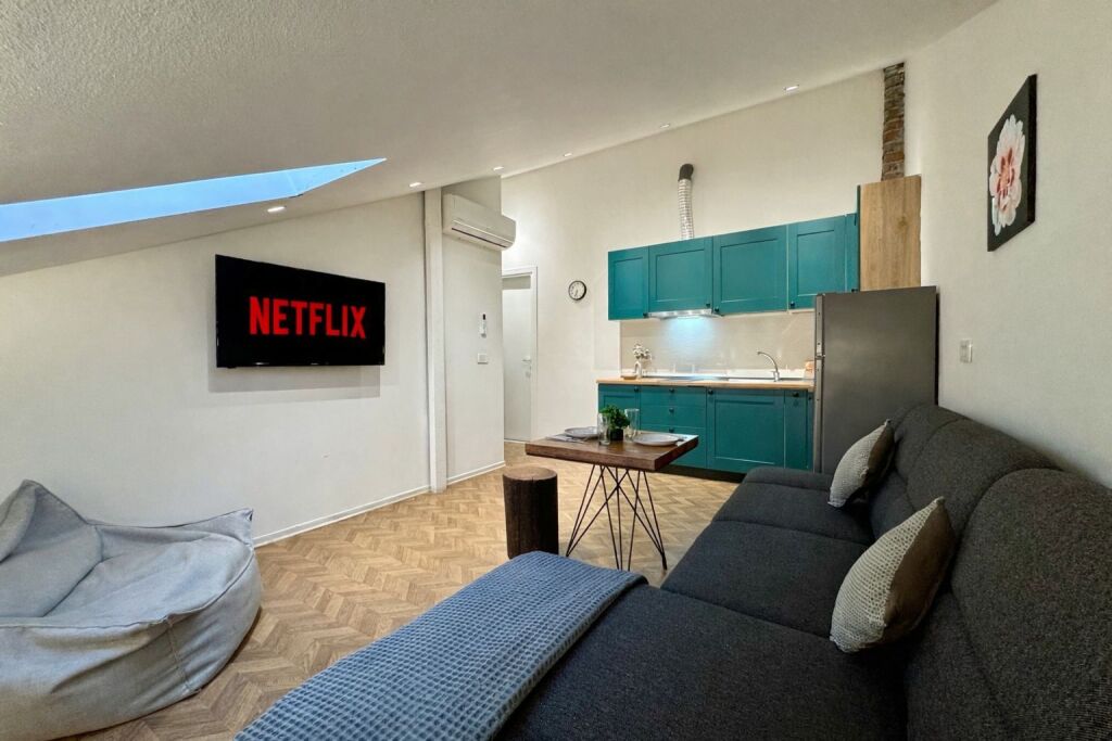 Apartament me Qira në Komuna e Parisit - 600 EUR