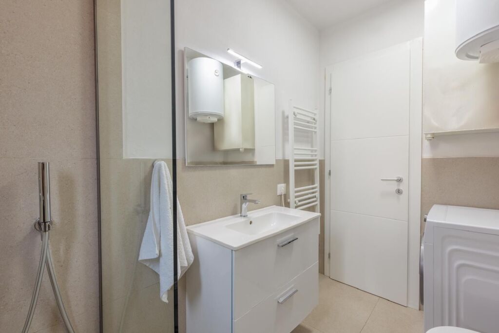 Apartment 3+1 for sale at Mine Peza!