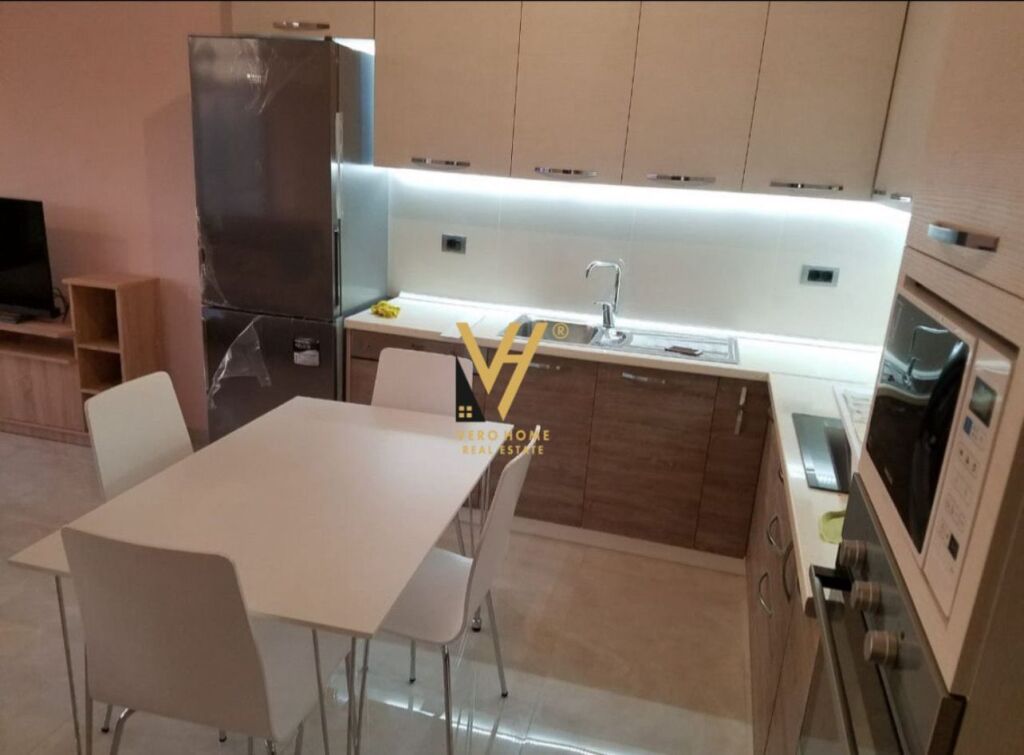 JEPET APARTAMENT 1+1+BLK ME QERA TE MYSLYM SHYRI 60.000 LEKE