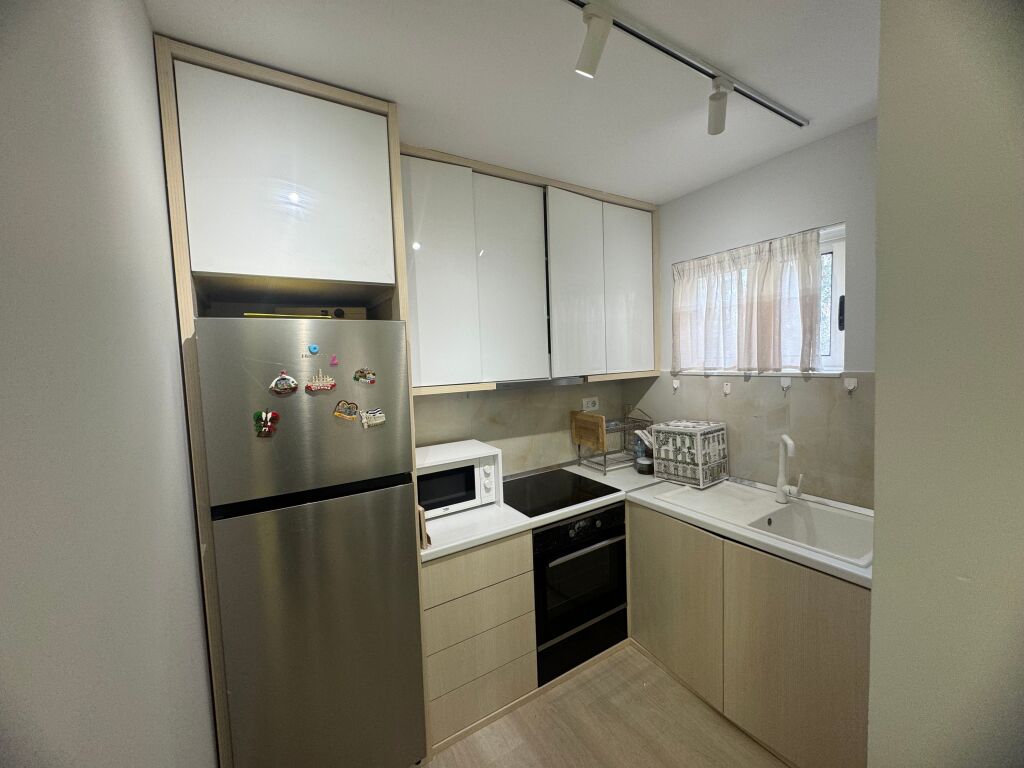 Apartament 1+1 per qira , Komuna e Parisit