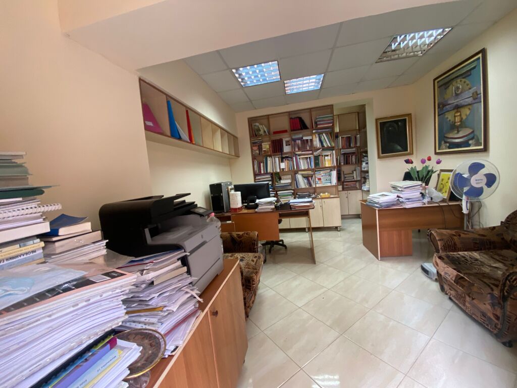 Premises for rent near the Ministry of Justice !
