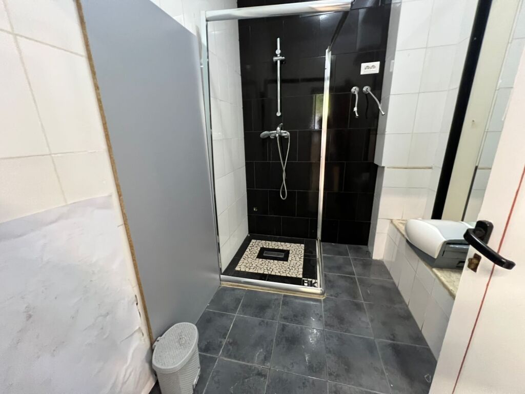 🏢 Rent – Business Premises in Bllok, Tirana