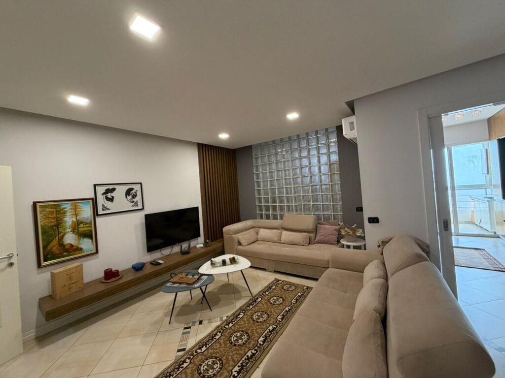Apartment 2+1+2 bathrooms for rent