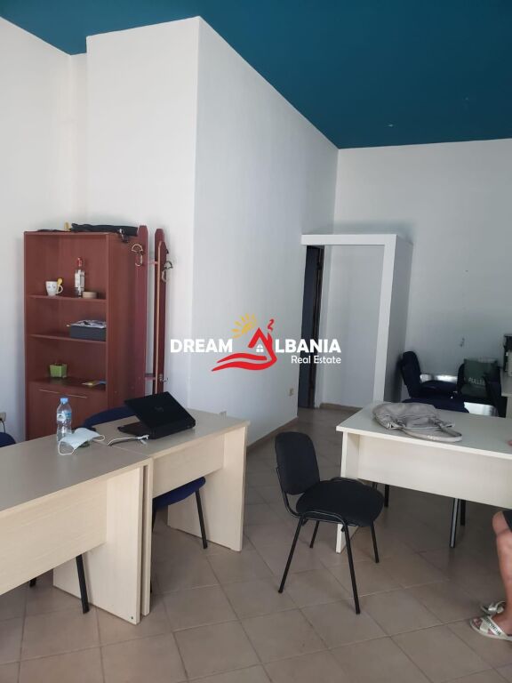 Ufficio in affitto su Viale Zogu i Pare vicino al Ministero della Giustizia (ID 42611423)