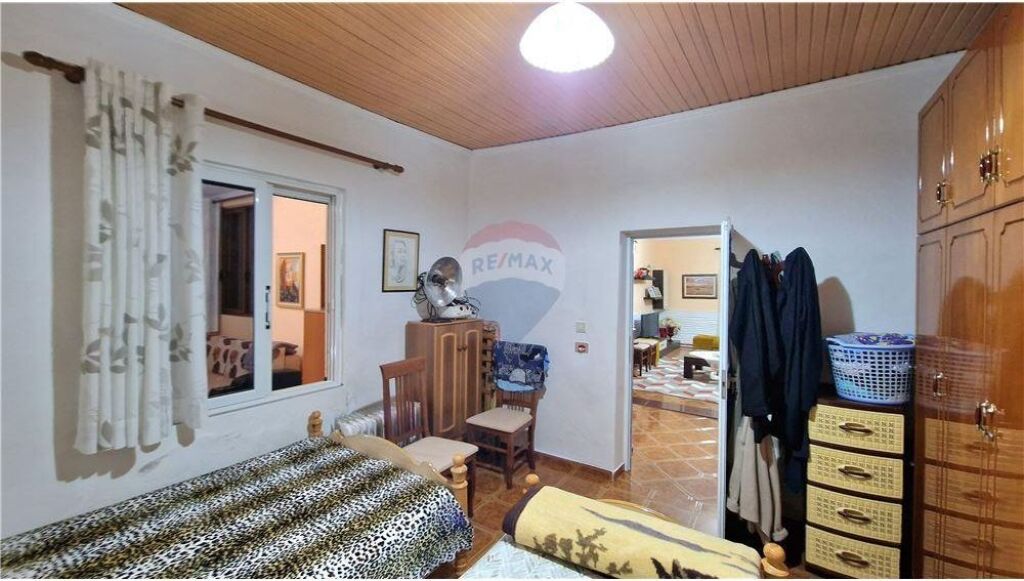 🏡 Shtëpi Private në Shitje – Çole, Vlorë