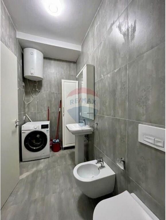 APARTAMENT 1+1 ME QIRA TEK KOMPLEKSI KONTAKT!
