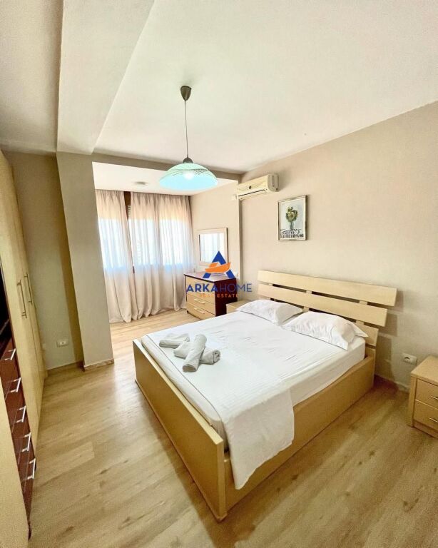AFFITTASI APPARTAMENTO 1+1+BALCONE "MYSLYM SHYRI" 850 EURO