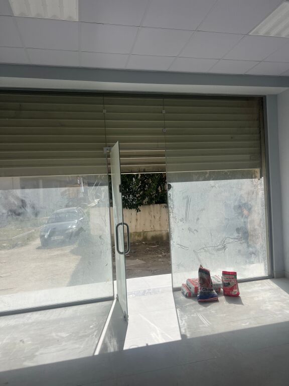 Premises for rent in Astir 1200 euros