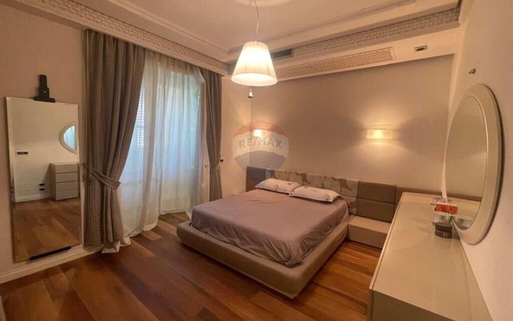 Appartamento - In Affitto - Via Qemal Stafa, Tirana ID: 530551001-426