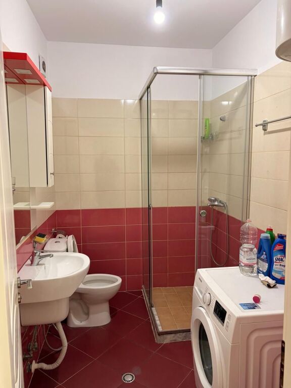 Shitet Apartament 2+1 ne Misto Mame