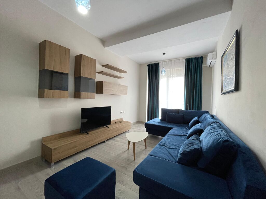 Apartament 1+1 per qira tek Xhamlliku.