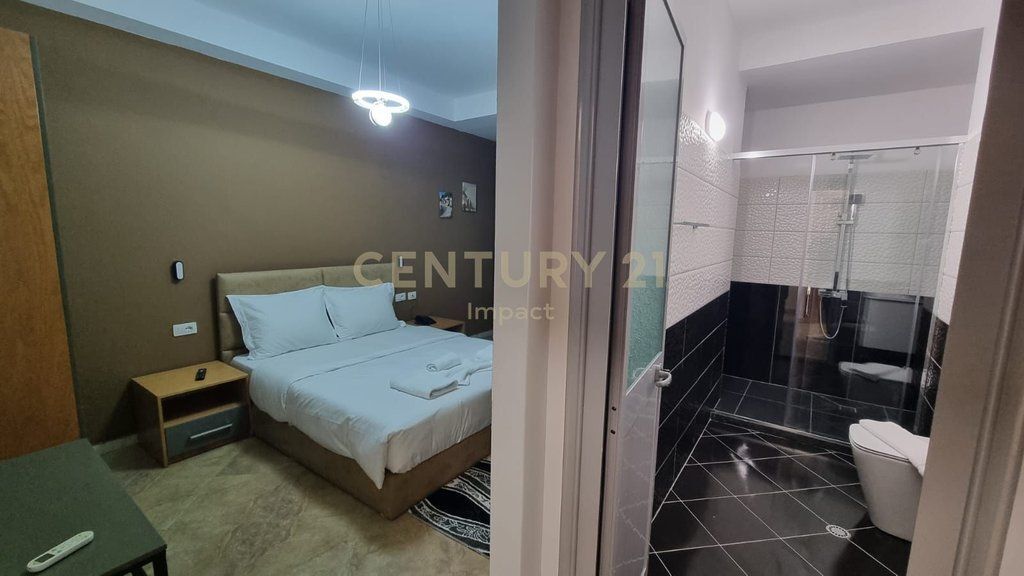 FOR RENT hotel with 15 rooms in Kombinat, 5,000€! 5,000 € /Month