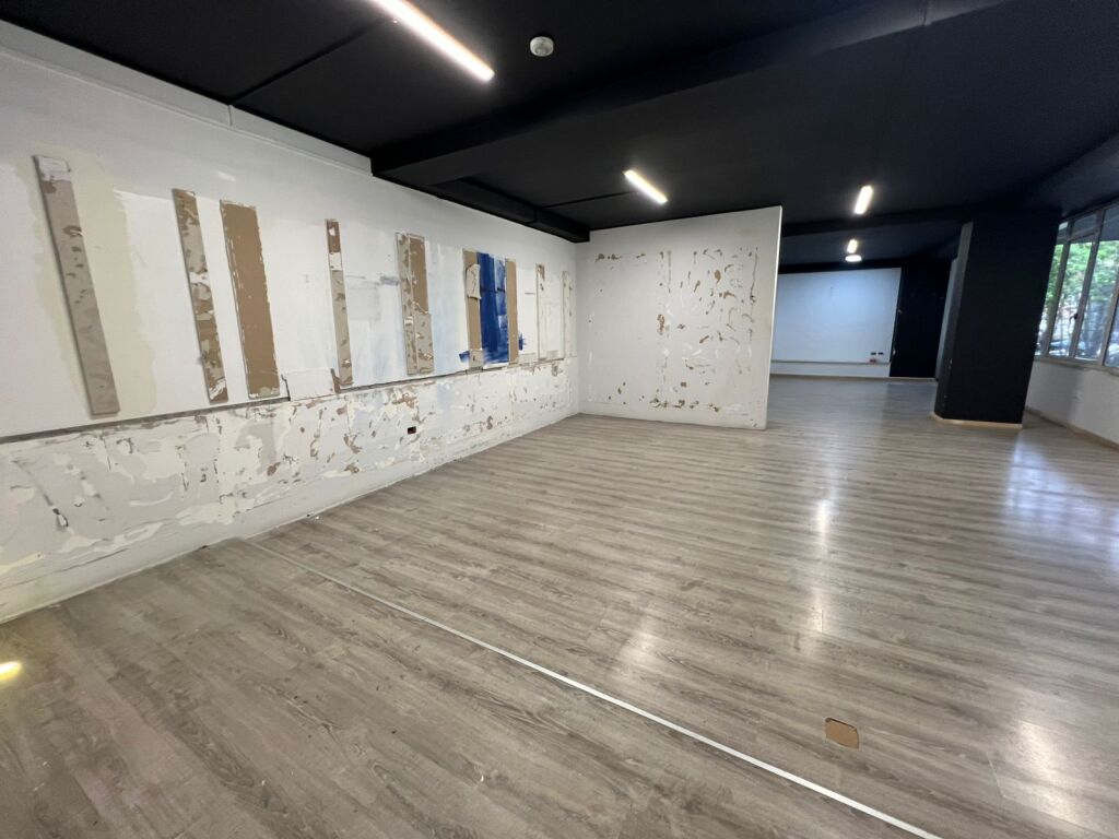 🏢 Rent – Business Premises in Bllok, Tirana