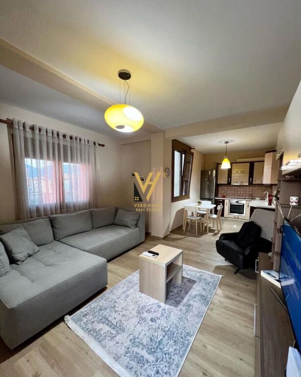 JEPET APARTAMENT 1+1+BLK ME QERA TE MYSLYM SHYRI 80.000 LEKE