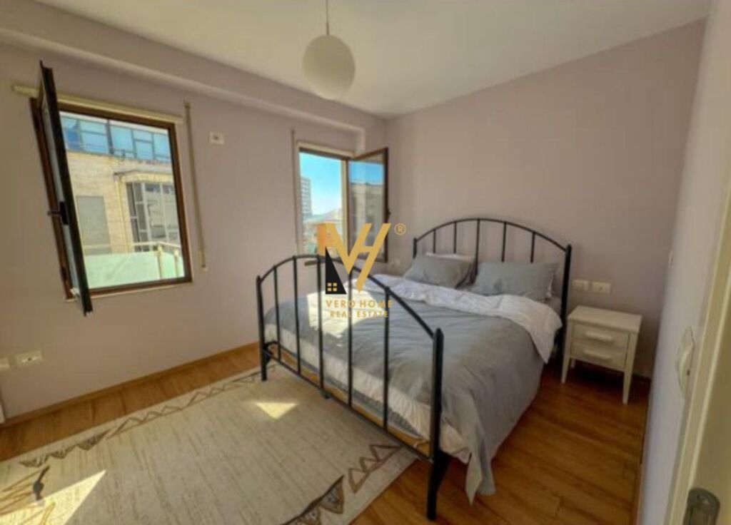 JEPET APARTAMENT 2+1+BLK ME QERA TE PROKURORIA 800 EURO
